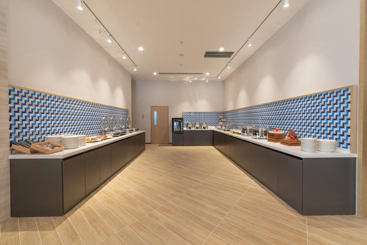 Holiday Inn Express Kaifeng City Center By Ihg מראה חיצוני תמונה
